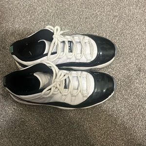 Low Emerald Jordan 11’s, Size 10.5, Black and White